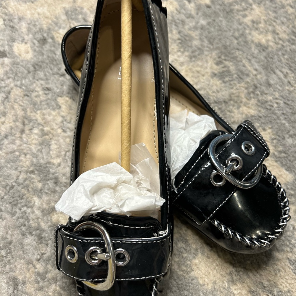 Nine West Julissa Girls shoes 5 M Black Patent Flats Buckle -C